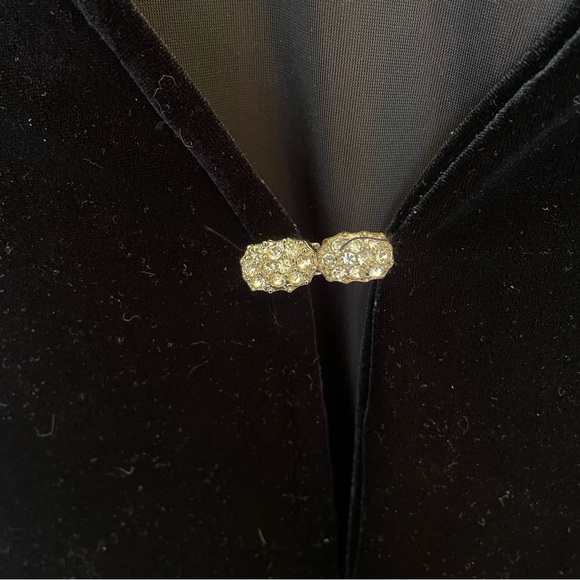 Velvet Cardigan with Rhinestone Button - Picture 4 of 4